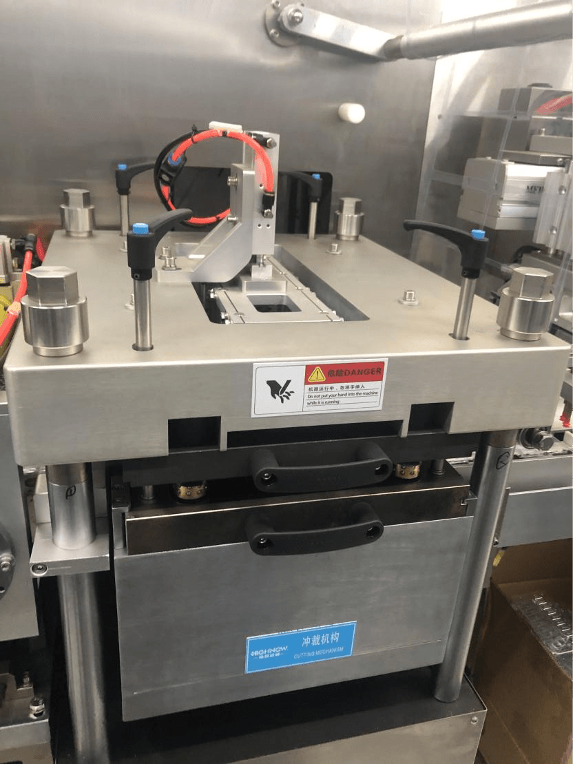 Die-cutting / punching (eccentric-wheel, burr-free, 10–30/min) — HIJ PBL-400S blister cartoning machine